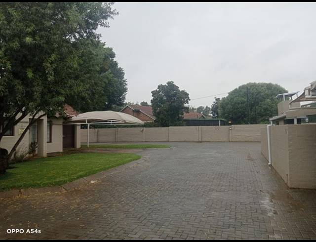 2 BEDROOM HOUSE FOR SALE IN VAALPARK